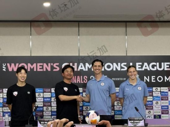 通过面对面、电话、邮件、传真、论坛等多种途径为玩家提供快捷的服务。图片展示