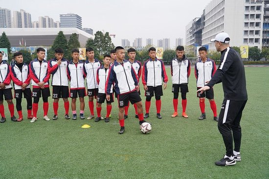 专业并享受一系列其它服务服务